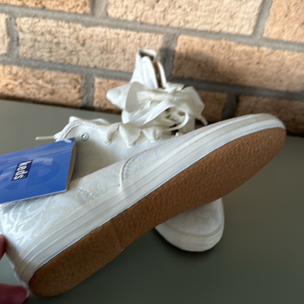 Keds floral design white high top ribbon laced sneakers - Picture 3 of 4